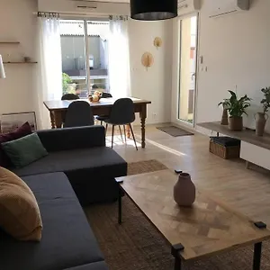 Ensoleille-terrasse - Parking Gratuit - Isle Sur La Sorgue Appartement