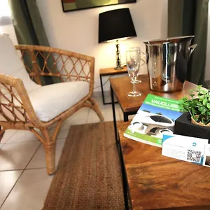 Pyramidhome By Les Bastidons De Appartement